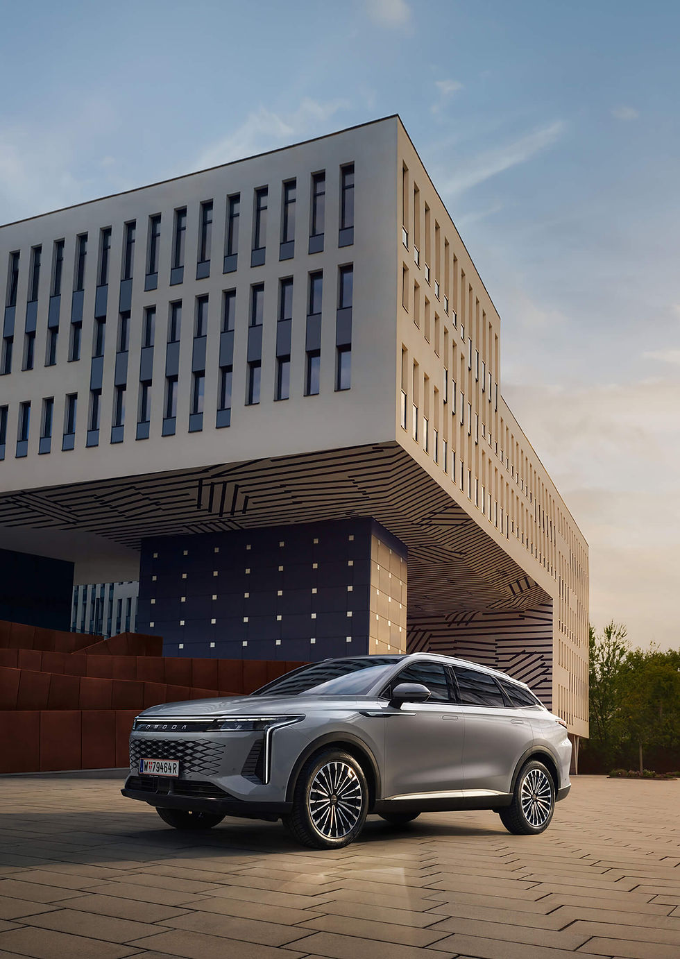 Kraftvolle Hybrid Performance, progressives Design, moderner Premium-Komfort. Serienmäßig im neuen Omoda 9.